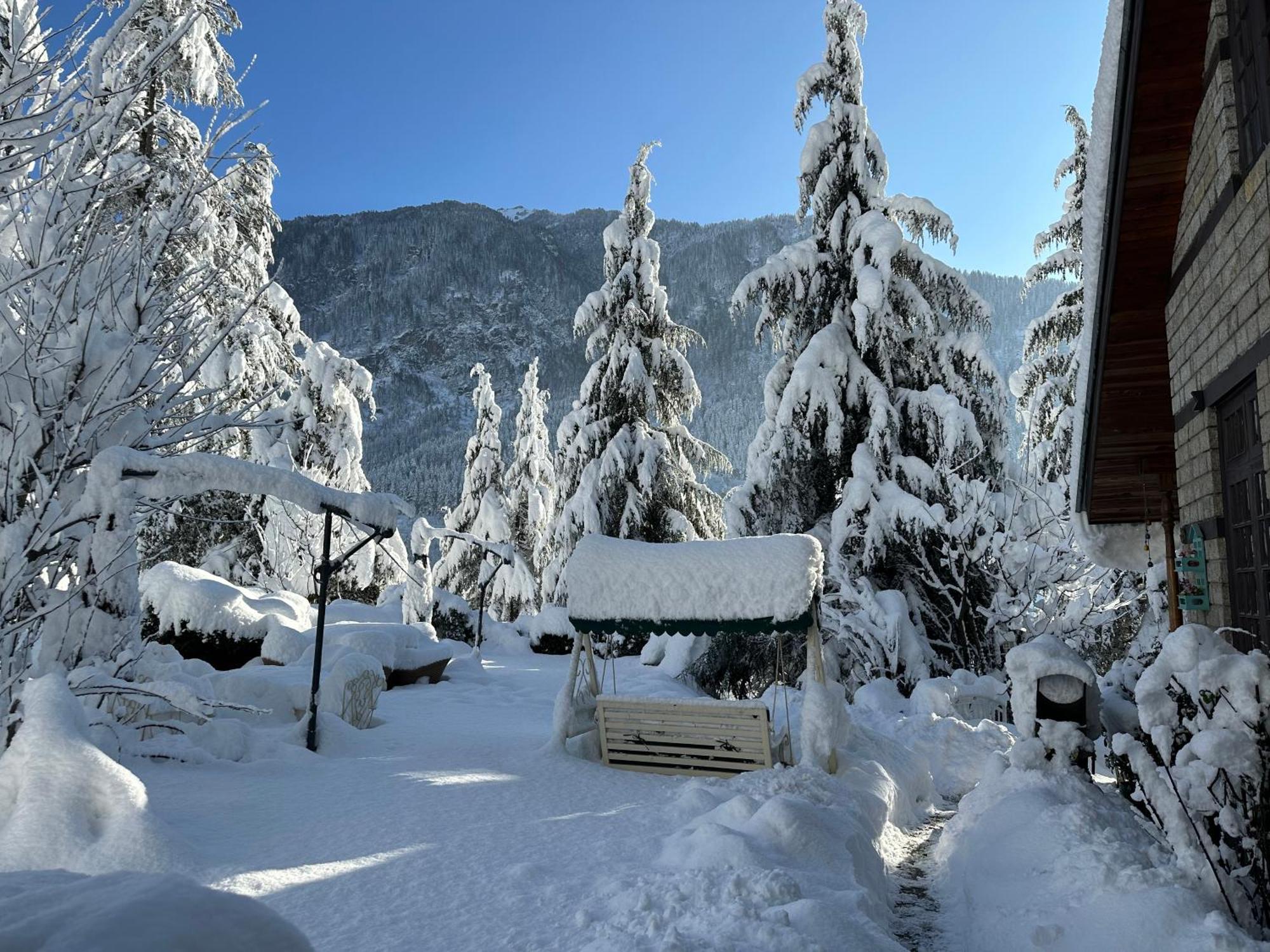 Mary'S Cottages, Manali